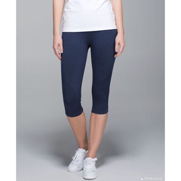 Lululemon In the Flow Crop II - Picture 1 of 12